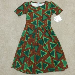 4/$20 NWT Lularoe Amelia Dress green & brown